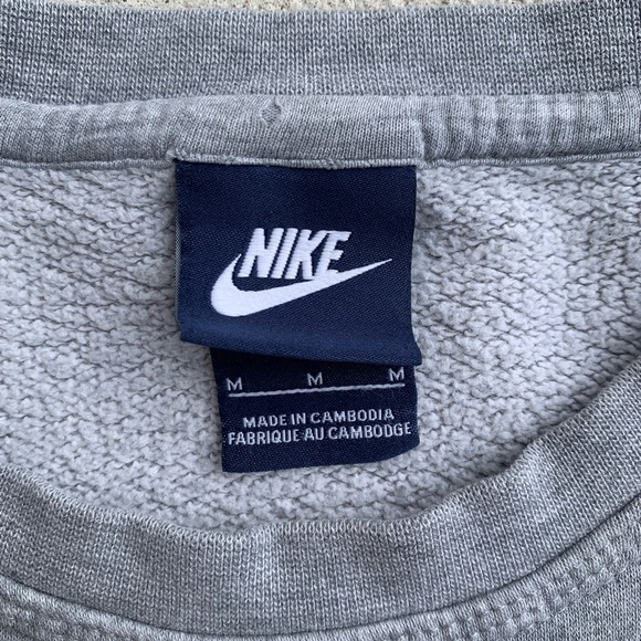 Nike Crewneck Sweatshirt (M) - Picture 4 of 4